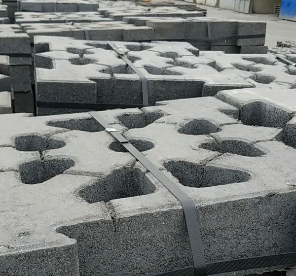 生態(tài)鉸鏈式A型護坡磚 生態(tài)鉸鏈式A型護坡磚